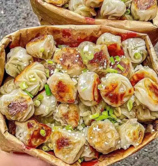 新品上市：拇指生煎包網紅小吃珍珠小籠包夜市擺攤生煎小包子商用速凍半成品